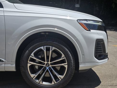 New 2026 Audi Q7 2.0T Premium AWD/4WD image 13