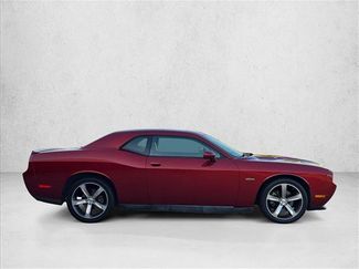Used 2014 Dodge Challenger R/T RWD video 4