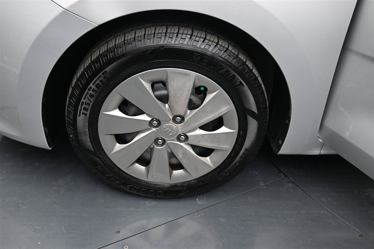 Used 2018 Kia Rio S FWD image 15