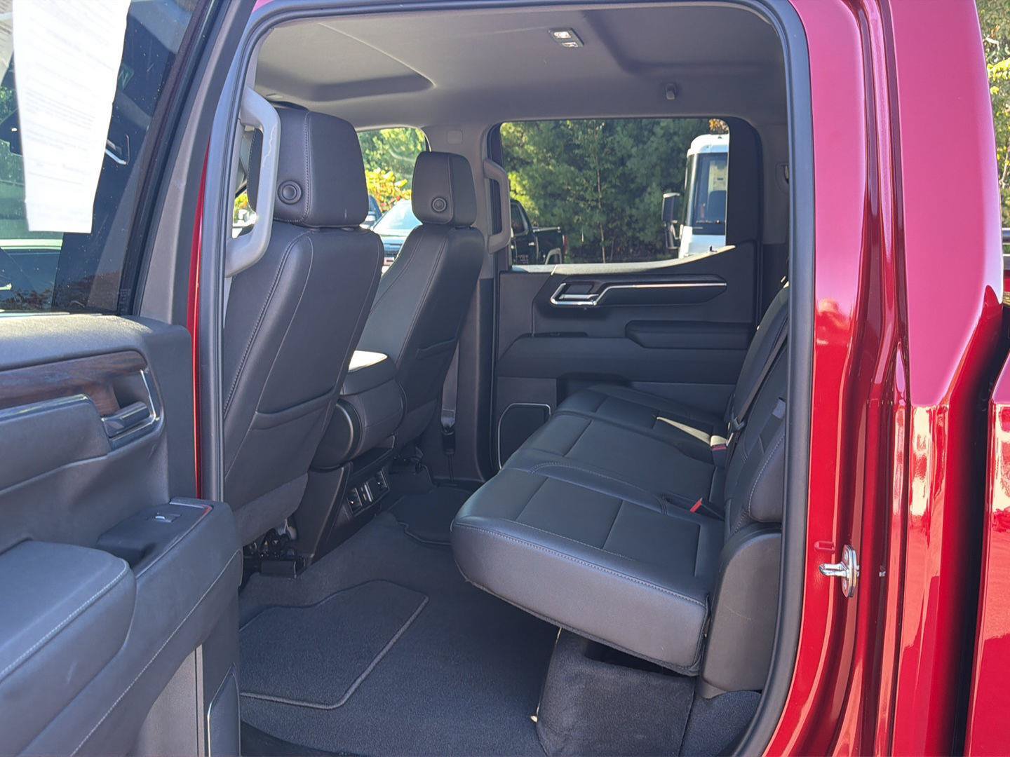 Certified 2024 GMC Sierra 1500 SLT AWD/4WD image 13