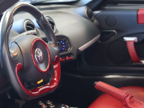 Used 2017 Alfa Romeo 4C Coupe RWD image 14