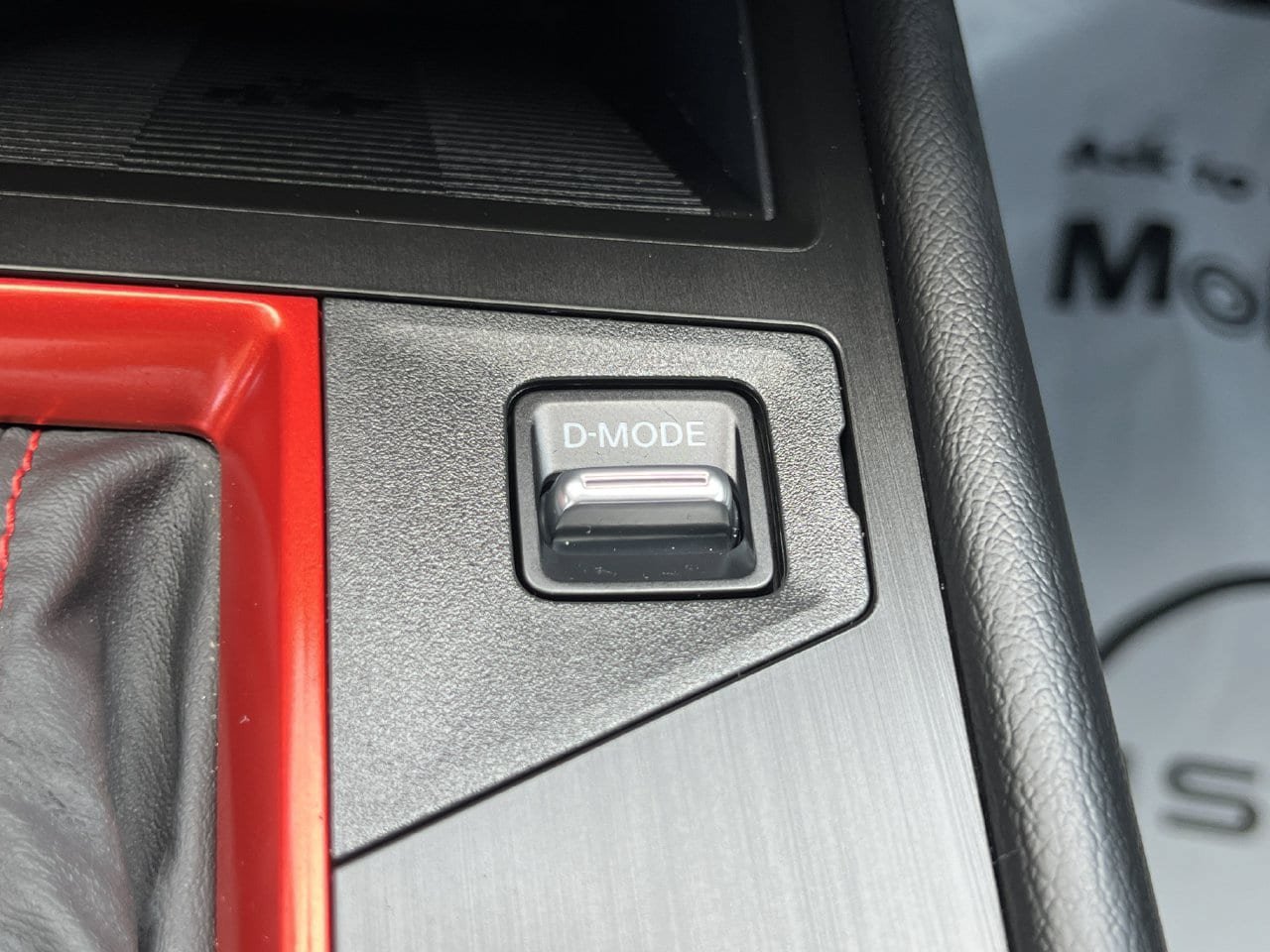 Used 2026 Nissan Kicks SR w/ SR Premium Package FWD image 19