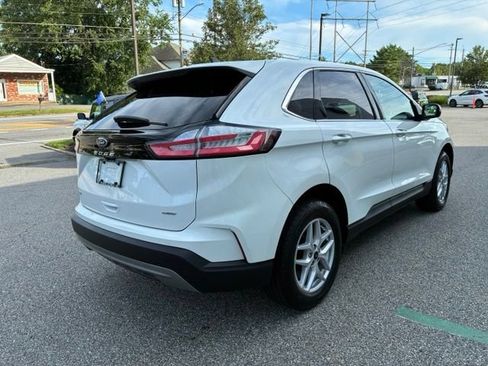 Certified 2024 Ford Edge SEL w/ Convenience Package AWD/4WD image 3