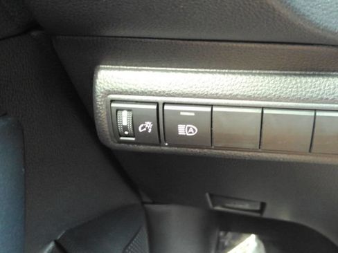 Used 2026 Toyota Corolla LE FWD image 33