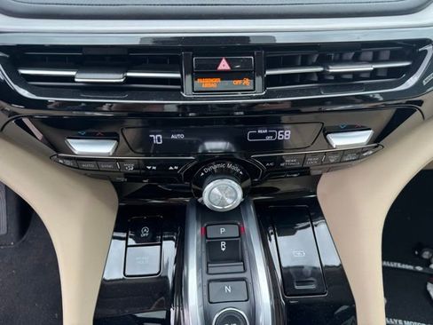 Used 2023 Acura MDX SH-AWD w/ Technology Package image 28