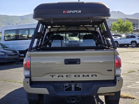 Used 2020 Toyota Tacoma TRD Off-Road w/ Technology Package AWD/4WD image 21
