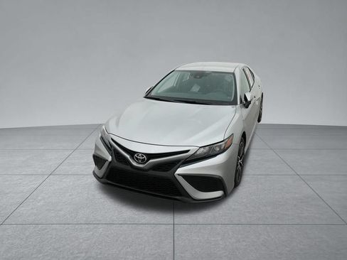 Used 2023 Toyota Camry SE FWD image 19