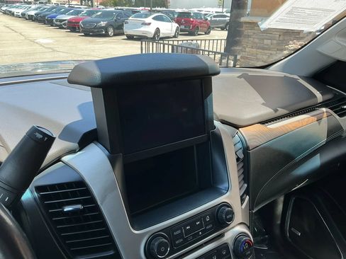 Used 2019 GMC Yukon Denali AWD/4WD image 28