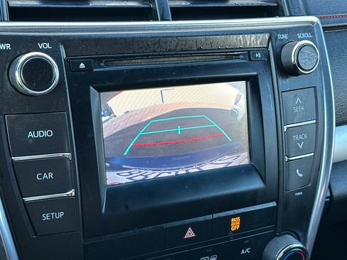 Used 2015 Toyota Camry SE image 26