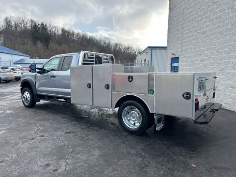 New 2026 Ford F550 4x4 Supercab Super Duty w/ XLT Value Package image 8