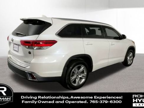 Used 2017 Toyota Highlander Limited image 9