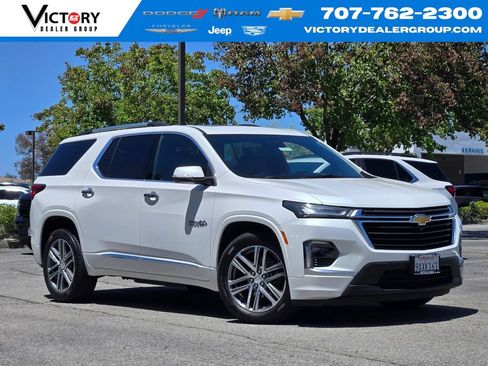 Used 2022 Chevrolet Traverse High Country AWD/4WD image 1