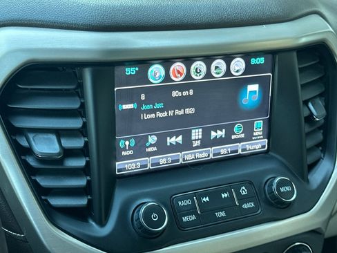 Used 2019 GMC Acadia Denali image 16