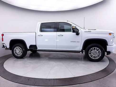 Used 2022 Chevrolet Silverado 3500 High Country w/ Safety Package II AWD/4WD image 44