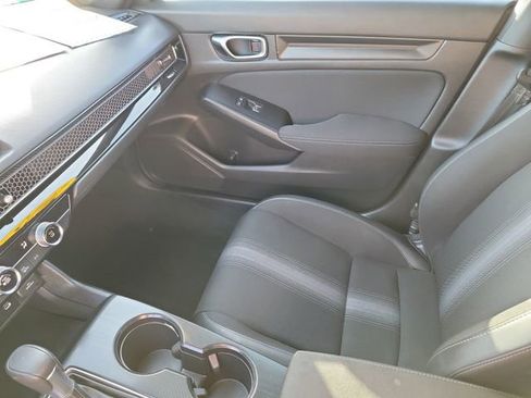Used 2025 Honda Civic Sport image 29