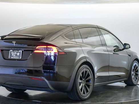 Used 2023 Tesla Model X AWD/4WD image 5