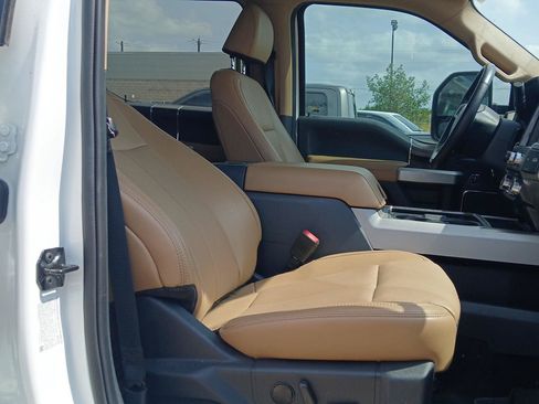 Used 2022 Ford F350 Lariat w/ Lariat Ultimate Package AWD/4WD image 13