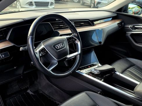 Used 2019 Audi e-tron Premium Plus AWD/4WD image 19