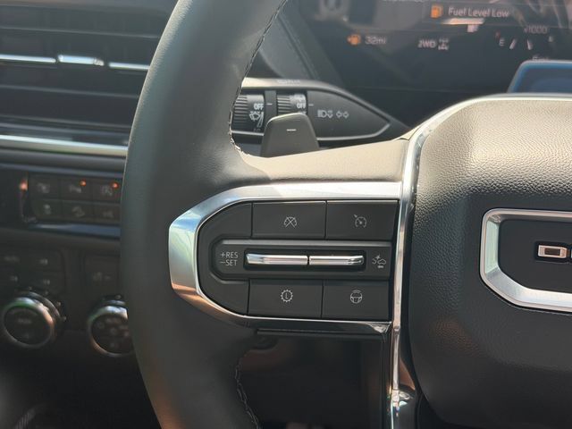 New 2026 GMC Yukon Denali w/ Denali Reserve Package AWD/4WD image 21