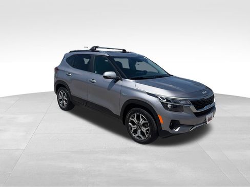 Used 2022 Kia Seltos EX AWD/4WD image 8