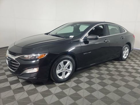 Used 2022 Chevrolet Malibu LS image 8