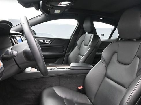 Used 2023 Volvo S60 B5 Plus w/ Climate Package AWD/4WD image 10