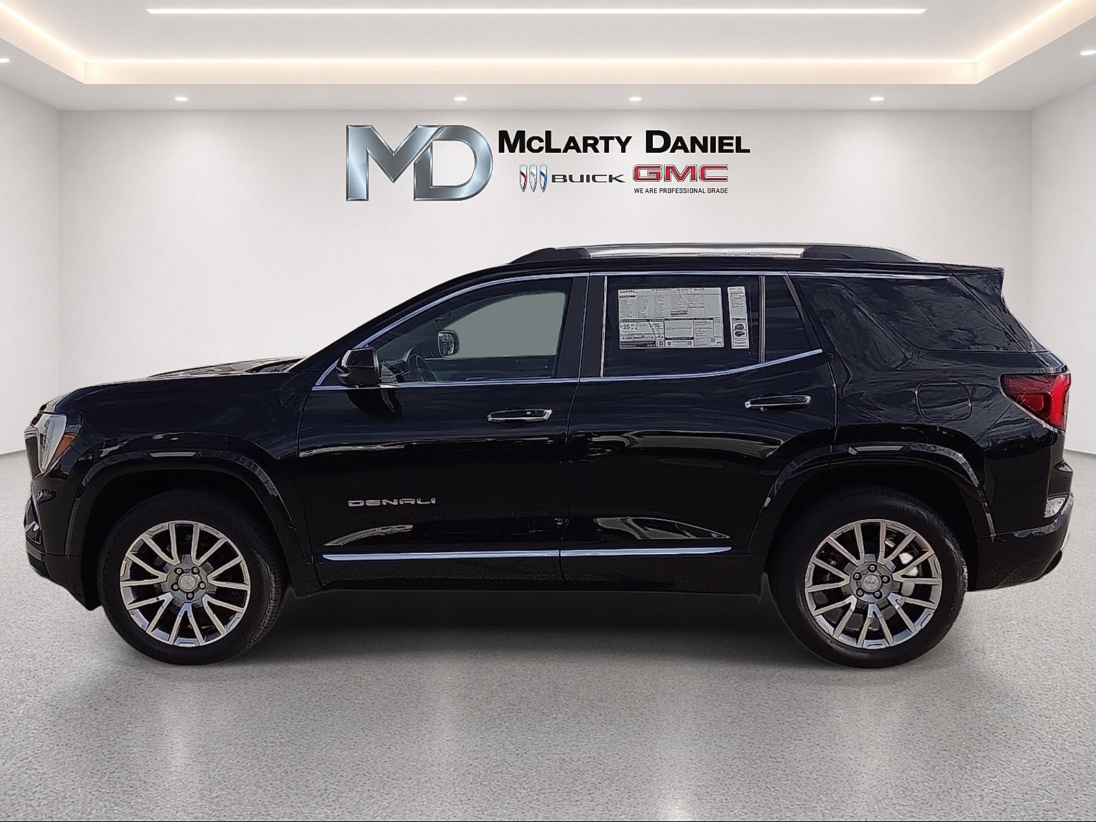 New 2027 GMC Terrain Denali w/ LPO, Floor Liner Package AWD/4WD image 3