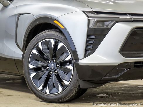 Certified 2024 Chevrolet Blazer EV RS image 4