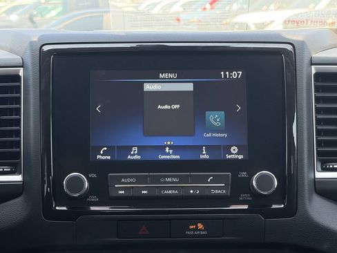 Used 2022 Nissan Frontier 2WD Crew Cab image 22