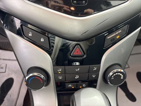 Used 2014 Chevrolet Cruze LT FWD image 16