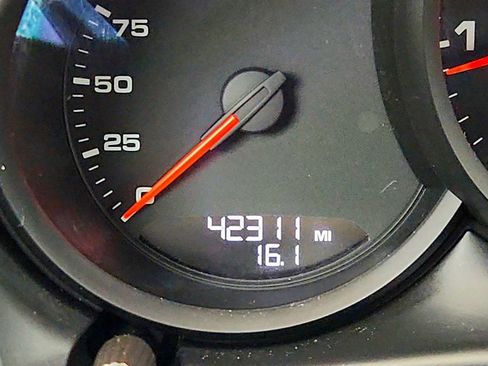 Used 2021 Porsche Macan image 16