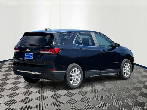 Used 2024 Chevrolet Equinox LT w/ LPO, Floor Liner Package FWD image 4