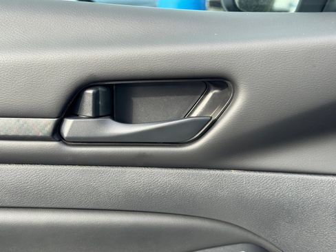 Used 2025 Nissan Altima 2.5 S image 21