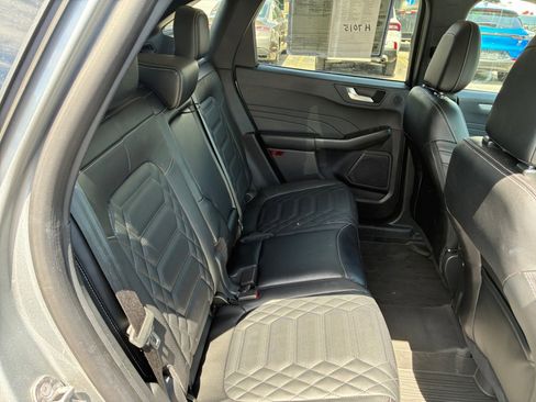 Used 2024 Ford Escape SE w/ PHEV Premium Package FWD image 24