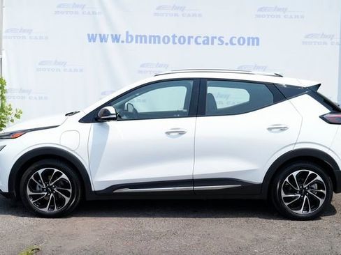 Used 2022 Chevrolet Bolt EUV Premier FWD image 8