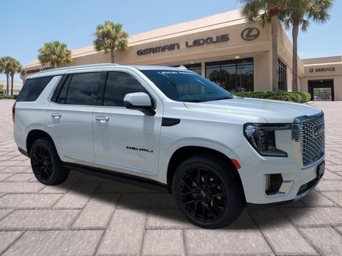Used 2023 GMC Yukon Denali AWD/4WD image 1