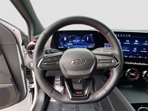 Used 2025 Chevrolet Blazer EV RS image 11