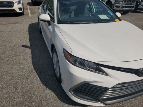 Used 2023 Toyota Camry LE FWD image 4