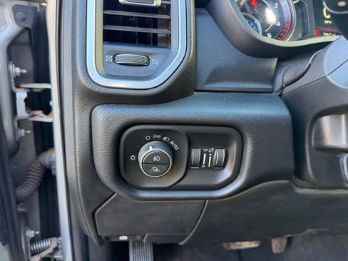 Used 2019 RAM 2500 Big Horn w/ Towing Technology Group AWD/4WD image 28