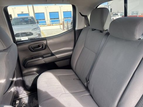 Used 2019 Toyota Tacoma SR image 23