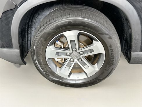 Used 2024 Honda Pilot EX-L image 11
