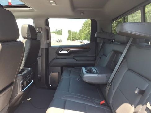 Used 2024 GMC Sierra 1500 Denali w/ Denali Reserve Package AWD/4WD image 7