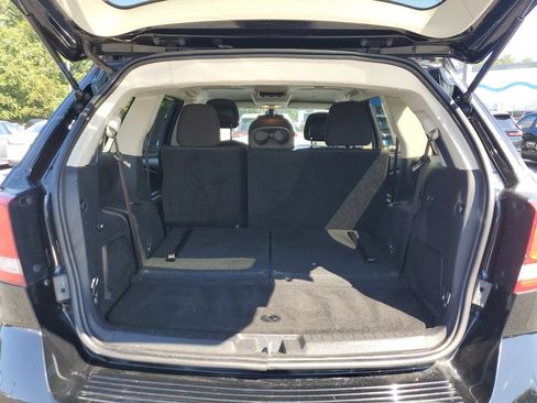 Used 2019 Dodge Journey SE w/ Connectivity Group FWD image 8