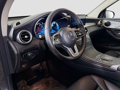 Used 2022 Mercedes-Benz GLC 300 w/ Premium Package Lite image 23