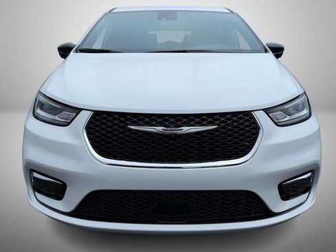 New 2026 Chrysler Pacifica Select FWD image 3
