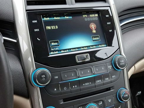 Used 2014 Chevrolet Malibu LT FWD image 28