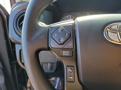 Used 2021 Toyota Tacoma SR w/ SX Package AWD/4WD image 17