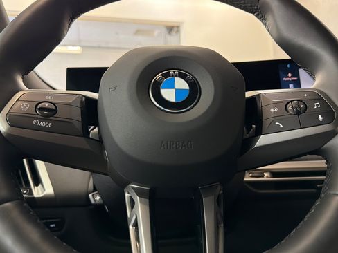 Used 2025 BMW iX xDrive50 w/ Premium Package AWD/4WD image 11