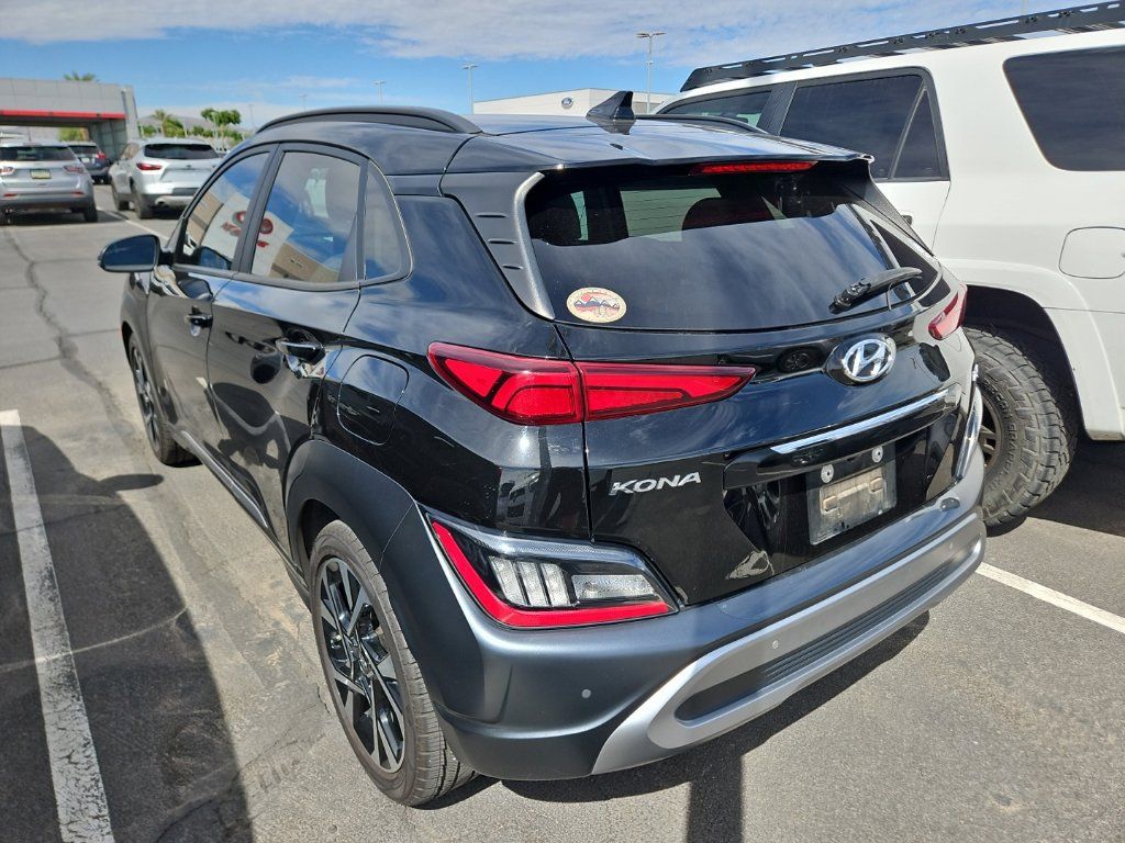 Used 2022 Hyundai Kona Limited FWD image 2