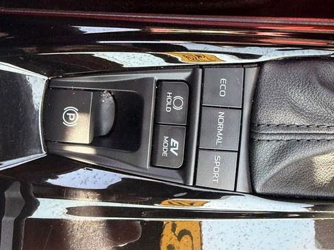 Used 2025 Toyota Camry XSE image 39